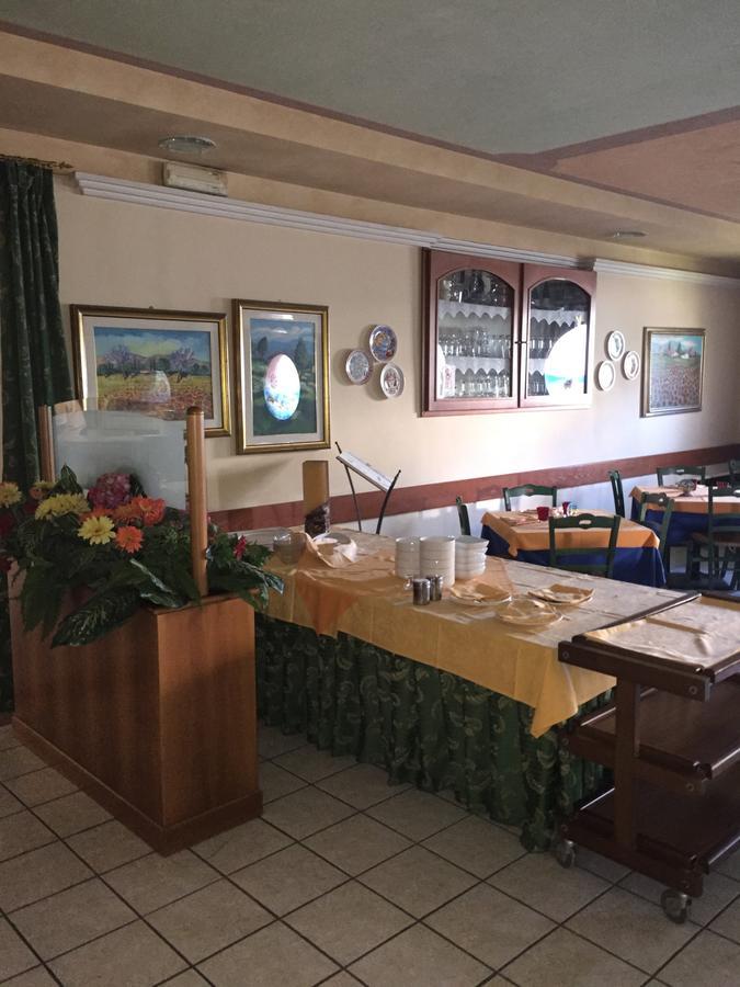 Hotel Ristorante Il Pirata San Vito di Leguzzano Екстер'єр фото